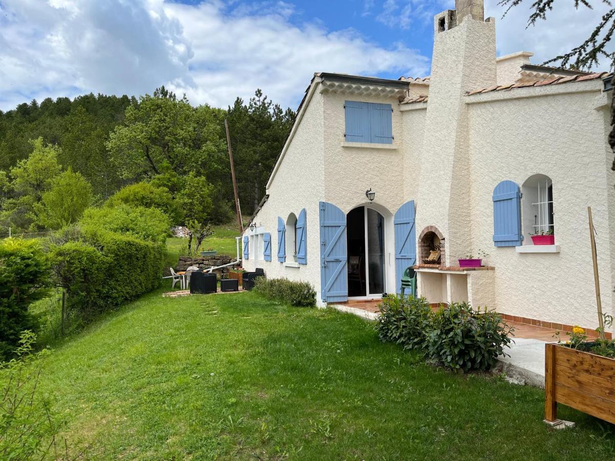 Le Cheval Blanc Bed & Breakfast Serres  Exterior photo